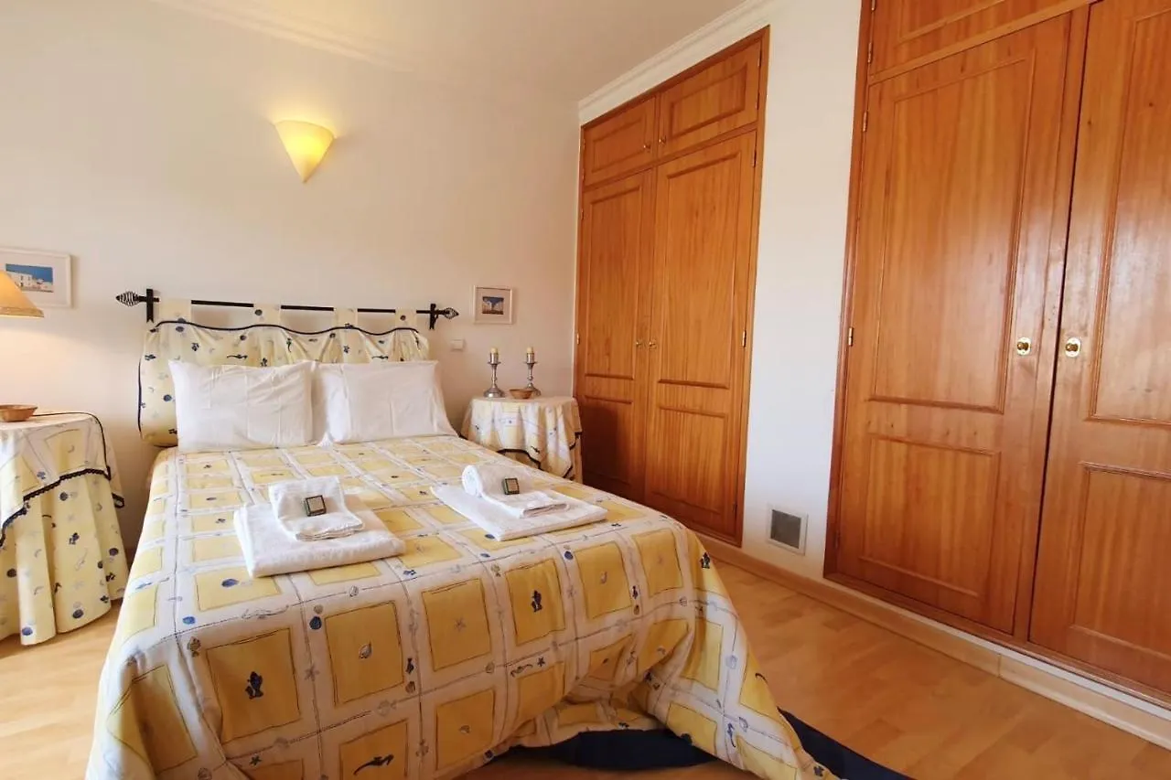 Holiday home Lovelystay - Alto Dos Calicos 2Br House With Garden Albufeira