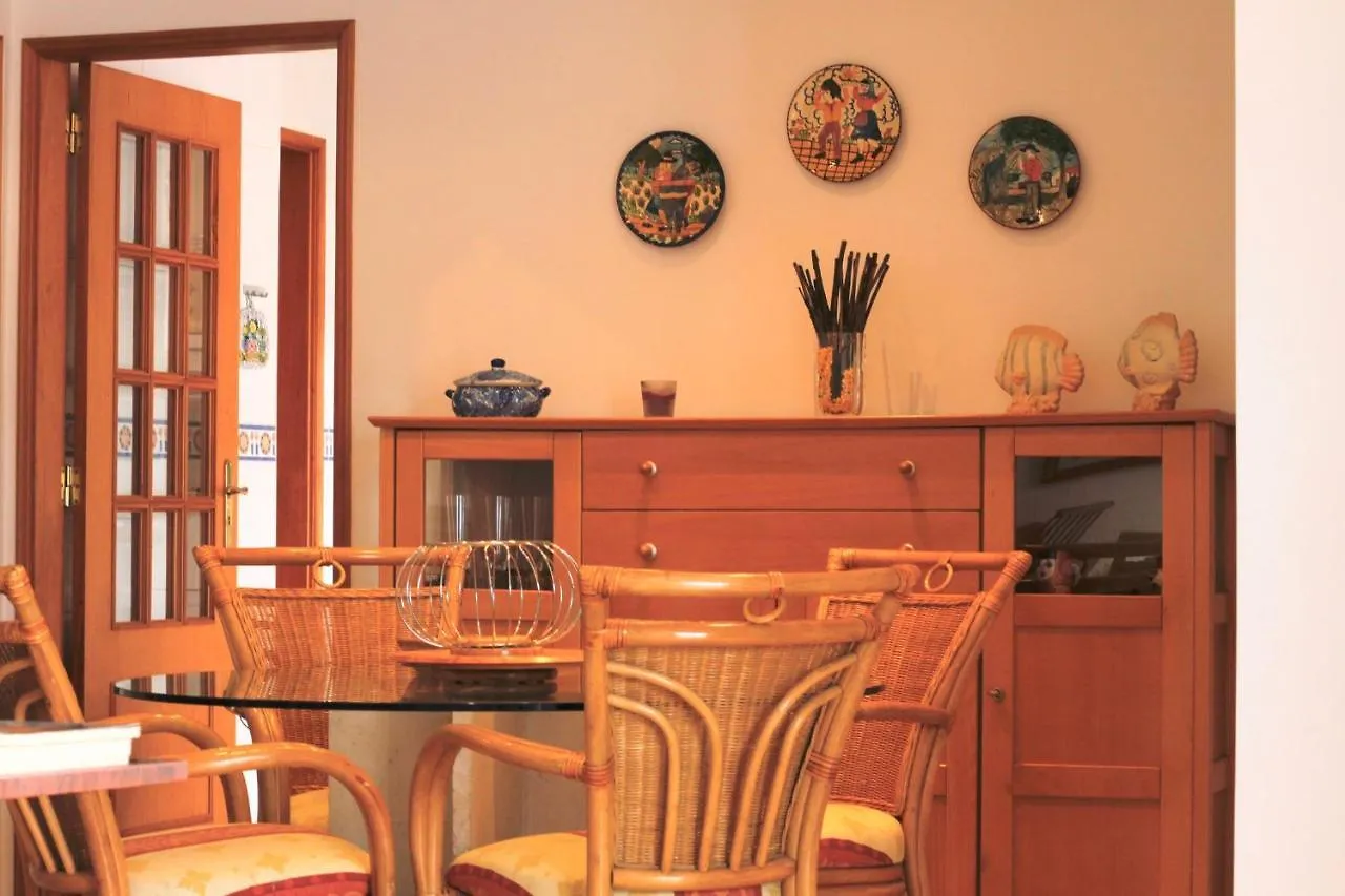 Lovelystay - Alto Dos Calicos 2Br House With Garden Albufeira Holiday home