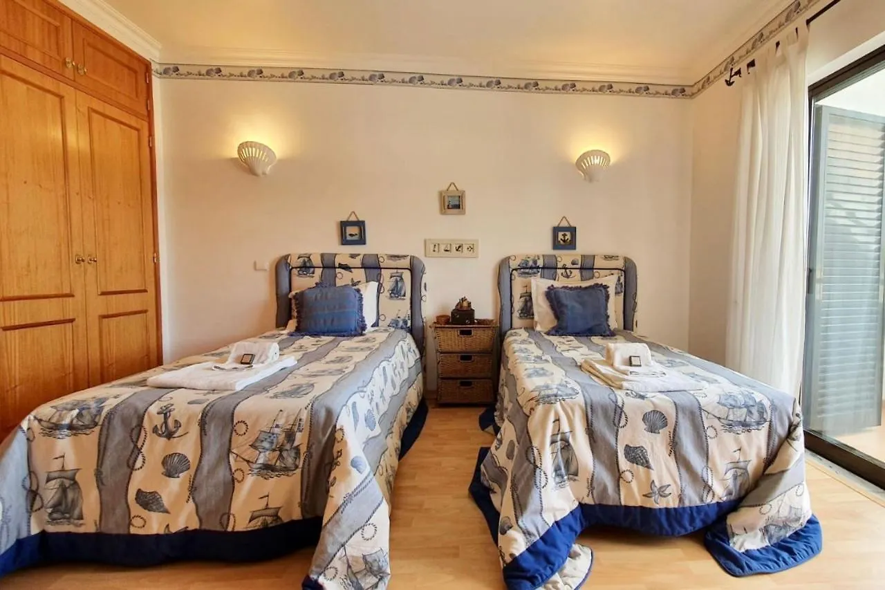 Lovelystay - Alto Dos Calicos 2Br House With Garden 알부페이라 0*,